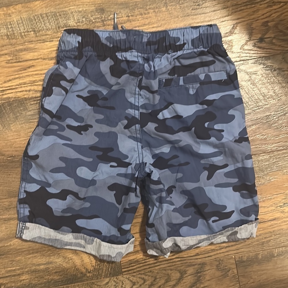 NWOT Gap shorts bundle size small - Picture 3 of 7